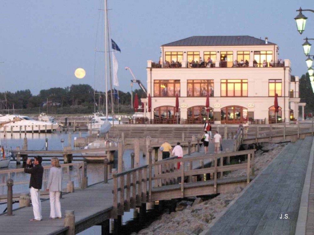 Yachthafen Warnemünde Hohe Düne (1).j