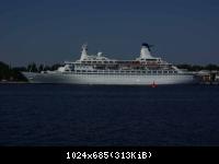 Schiffe die Warnemünde an liefen