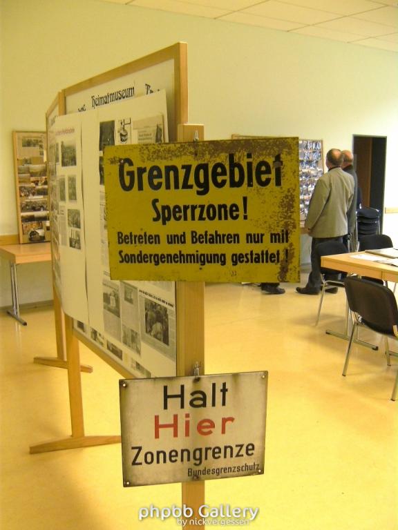 Ausstellung 10  141109