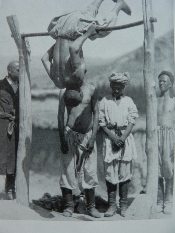 Die ersten Dorfsportler. Usbekistan 1927