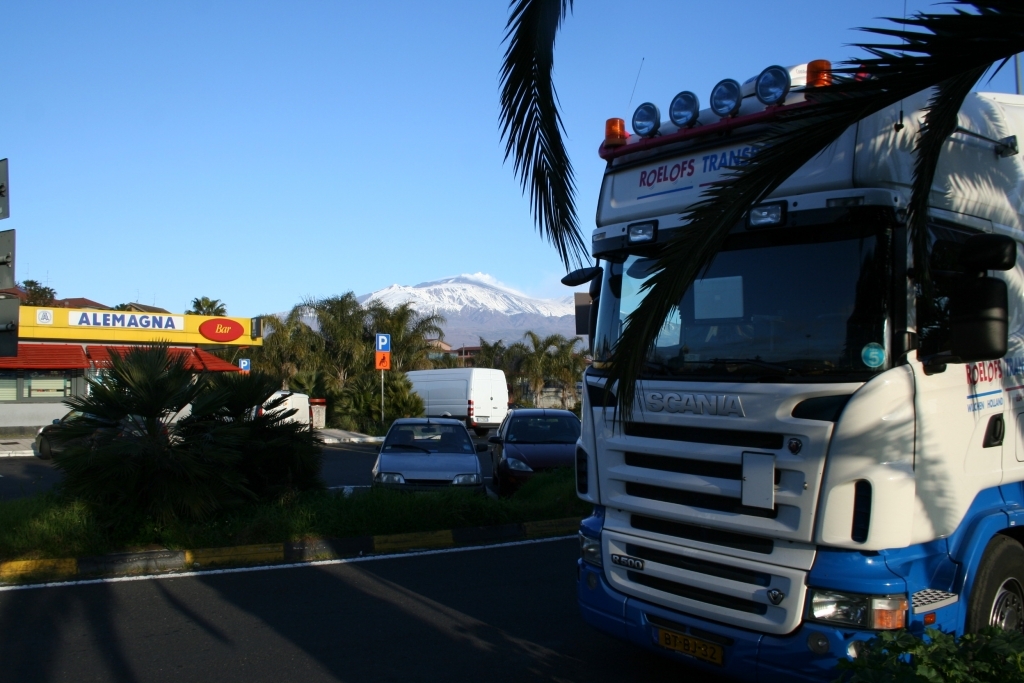 Schlafzimmer mit Blick auf den Mount Etna