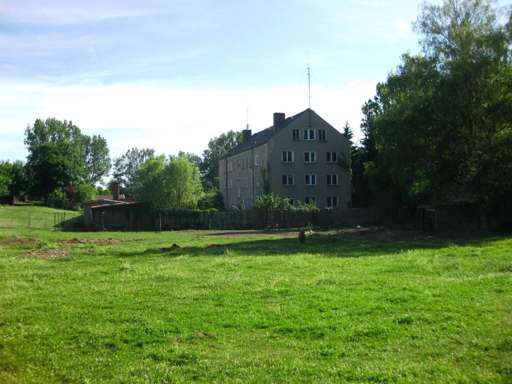 GK-Hötensleben-Heute Gesamtansicht von der Zufahrtsstraße 27.5.2012