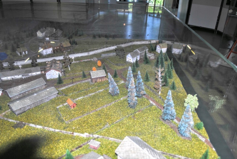 Mödlarreuth auf der Tischplatte