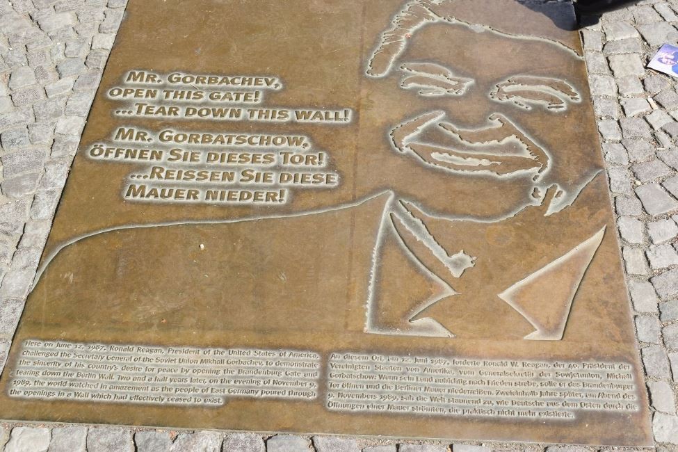 Auf der Strasse zum 17.Juni