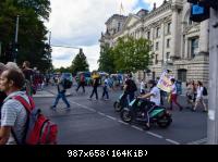 Absperrung des historischen Gebäudes im Bereich der Scheidemannstraße
