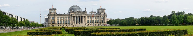 Reichstags- und Regierungsgebäude